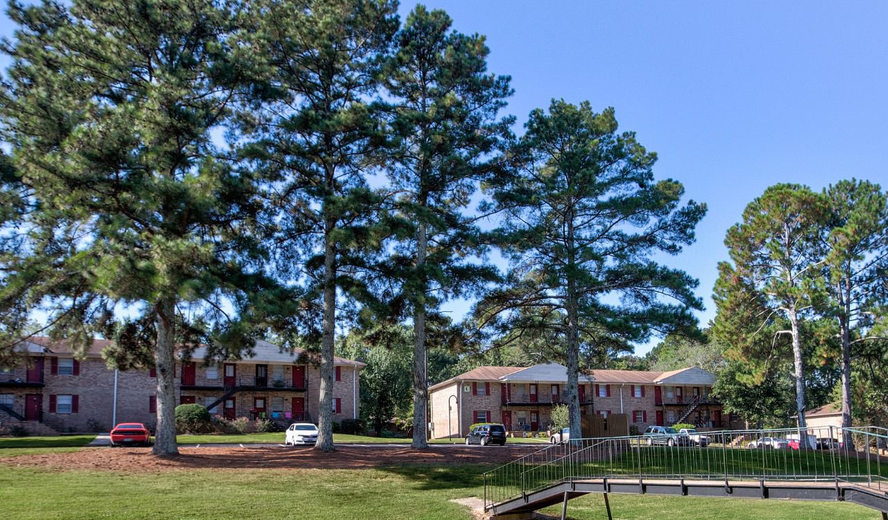 If you’re looking for space,  Willow Park Apartments is your destination!
